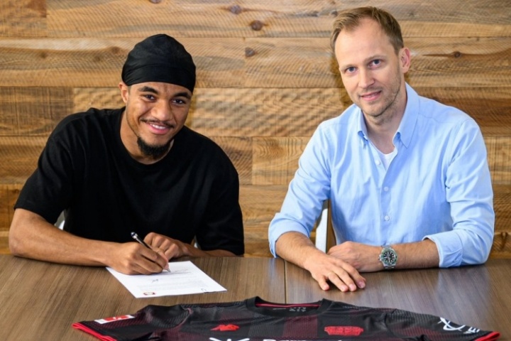 滕帅重建药厂！签下蒂尔曼后，勒沃库森今夏引援已花费近1亿欧