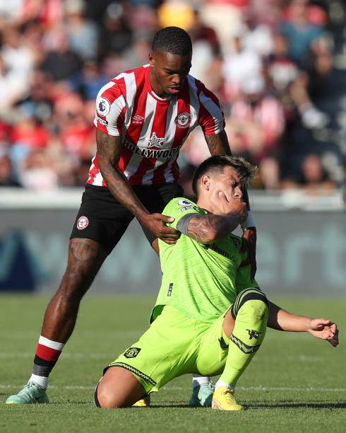 开云官网-内维尔：他们就像9岁儿童队，美国吸血老板荼毒曼联