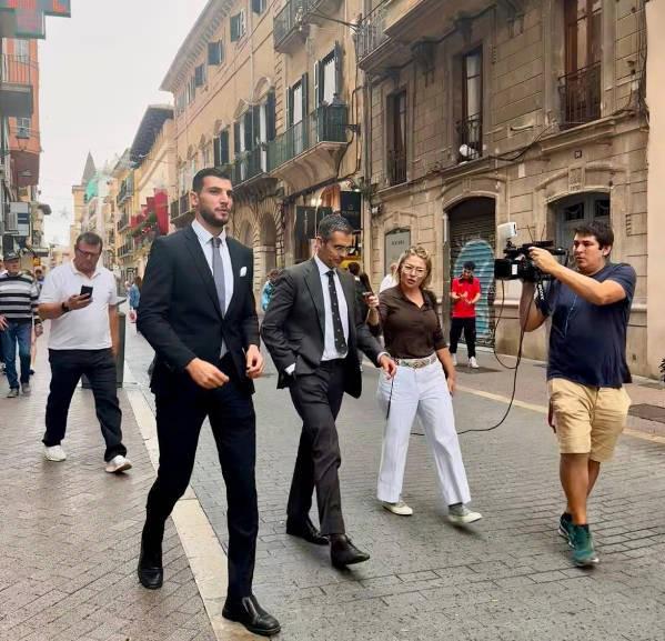 开云体育-拉法-米尔否认强奸指控，称当天发生关系的两名女性互相吃醋